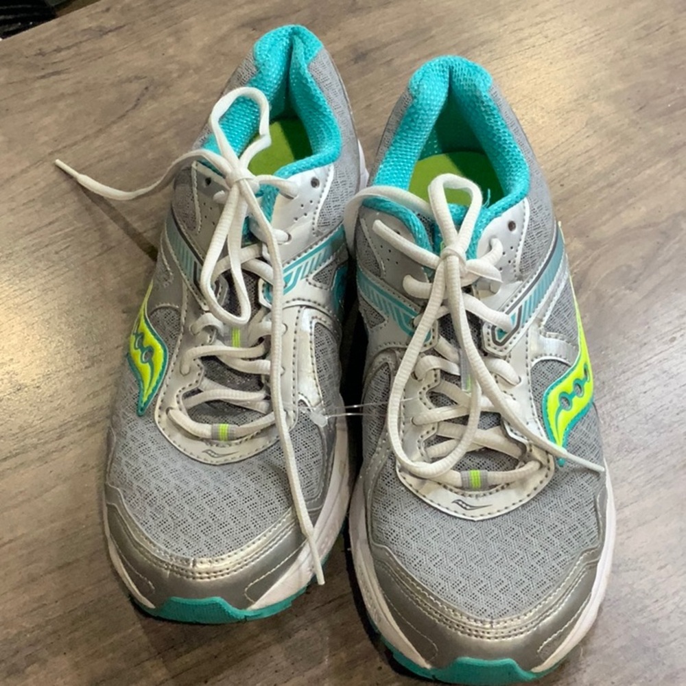 Womens Saucony Sneakers